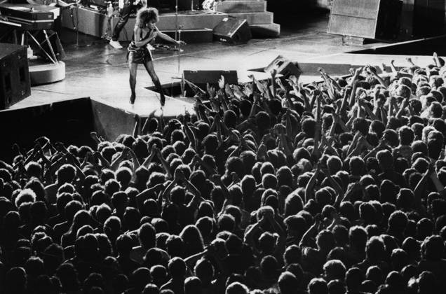 RECORD DATE NOT STATED Die amerikanische Sängerin Tina Turner bei einem Auftritt in der Schleyerhalle Stuttgart in den 1980er Jahren