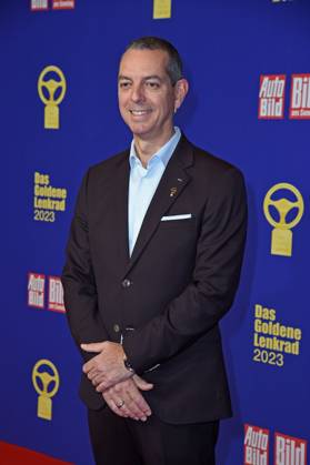 Franciscus van Meel (Geschäftsführer BMW M GmbH) - VERLEIHUNG DAS GOLDENE LENKRAD 2023 im Axel Springer Hochhaus in Berlin am 07.11.2023