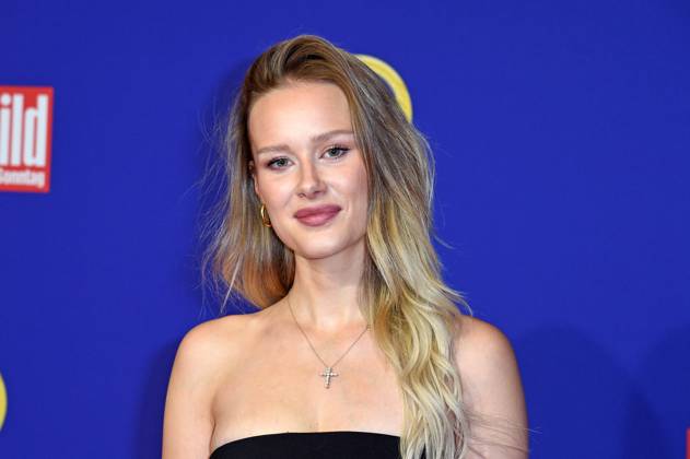 Laura-Marie Geissler - VERLEIHUNG DAS GOLDENE LENKRAD 2023 im Axel Springer Hochhaus in Berlin am 07.11.2023