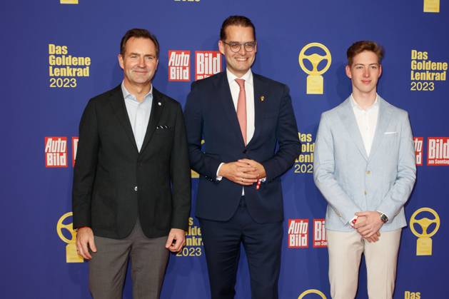 Das Goldene Lenkrad 2023 Thomas Schäfe, Claudius Senst und David Schumacher bei der Verleihung des Goldenen Lenkrads 2023 im Axel Springer Hochhaus am 07.11.2023 in Berlin. Copyright: xEventpressxKochanx