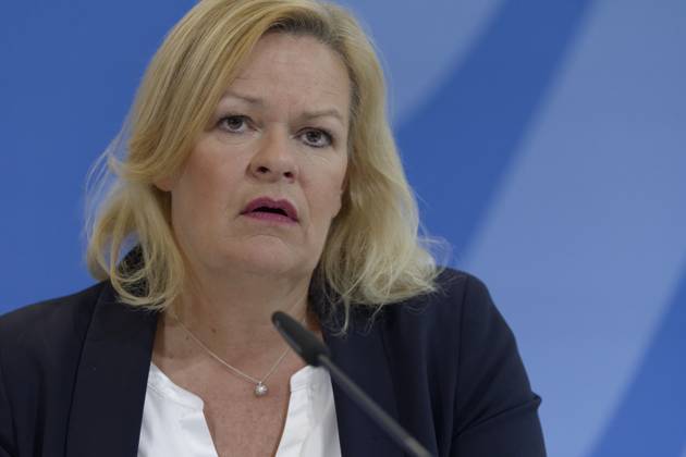 Jahresbericht Bundespolizei 2022 vorgestellt 2023-11-08 - Deutschland, Berlin - Nancy Faeser (SPD), Bundesministerin des Inneren und für Heimat, und der Bundespolizeipräsident stellen den Jahresbericht der Bundespolizei 2022 vor.