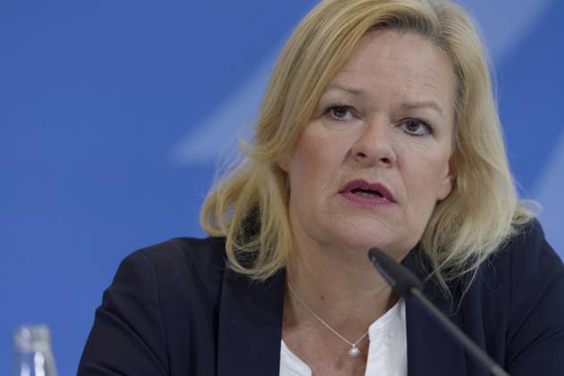 Jahresbericht Bundespolizei 2022 vorgestellt 2023-11-08 - Deutschland, Berlin - Nancy Faeser (SPD), Bundesministerin des Inneren und für Heimat, und der Bundespolizeipräsident stellen den Jahresbericht der Bundespolizei 2022 vor.
