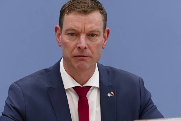 Jahresbericht Bundespolizei 2022 vorgestellt 2023-11-08 - Deutschland, Berlin - Bundespressekonferenz: LKW-Hersteller und Logistikverbände betrachten politische Rahmenbedingungen als Hemmnis für die Klimaneutralität des Güterkraftverkehrs. Im Bild Prof. Dr. Dirk Engelhardt, Vorstandssprecher Bundesverband Güterkraftverkehr, Logistik und Entsorgung (BGL) e.V.