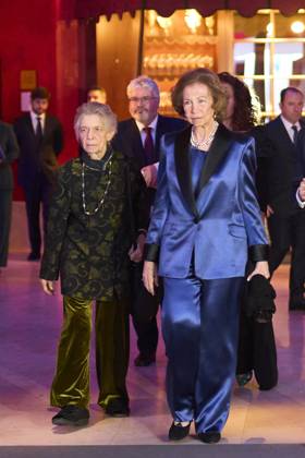 13-11-2023 Madrid Queen Sofia and Princess Irene of Greece attend the 38th edition of the BMW painting prize concert at the royal theatre in Madrid. No Spain Â  Copyright: xPPEx