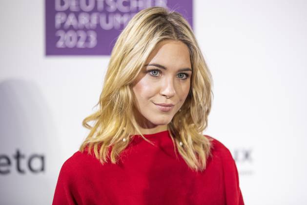 Influencerin Diana zur Löwen. DUFTSTARS 2023 - Deutscher Parfumpreis Verleihung des deutschen Parfumpreises DUFTSTARS durch die Fragrance Foundation am 16.11.2023, Rheinterrassen, Duesseldorf.