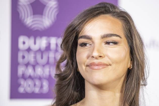 Artistin und Model Lili Paul-Roncalli. DUFTSTARS 2023 - Deutscher Parfumpreis Verleihung des deutschen Parfumpreises DUFTSTARS durch die Fragrance Foundation am 16.11.2023, Rheinterrassen, Duesseldorf.