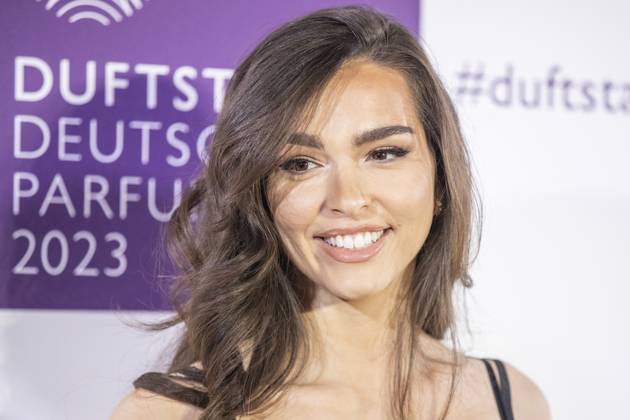 Artistin und Model Lili Paul-Roncalli. DUFTSTARS 2023 - Deutscher Parfumpreis Verleihung des deutschen Parfumpreises DUFTSTARS durch die Fragrance Foundation am 16.11.2023, Rheinterrassen, Duesseldorf.