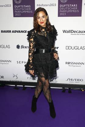 Nina Moghaddam bei der Verleihung des Deutschen Parfumpreises Duftstars 2023 auf der Rheinterrasse Düsseldorf. Düsseldorf, 16.11.2023