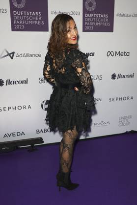 Nina Moghaddam bei der Verleihung des Deutschen Parfumpreises Duftstars 2023 auf der Rheinterrasse Düsseldorf. Düsseldorf, 16.11.2023