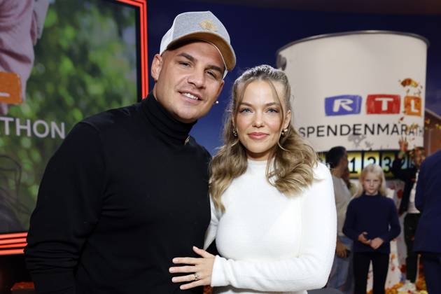 Sänger Pietro Lombardi und seine Verlobte Laura Maria Rypa beim 28. RTL-Spendenmarathon 2023 in den EMG-Studios. Hürth, 17.11.2023 NRW Deutschland Copyright: xChristophxHardtx