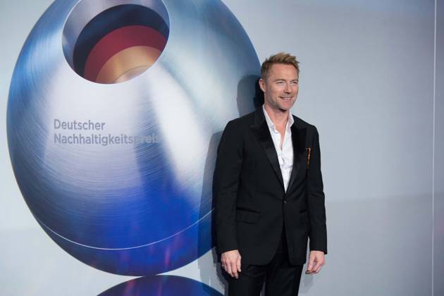 Ronan KEATING,. Saenger, Musiker, Roter Teppich, Red Carpet Show, Ankunft, arrival, Verleihung Deutscher Nachhaltigkeitspreis in Duesseldorf am 23.11.2023.