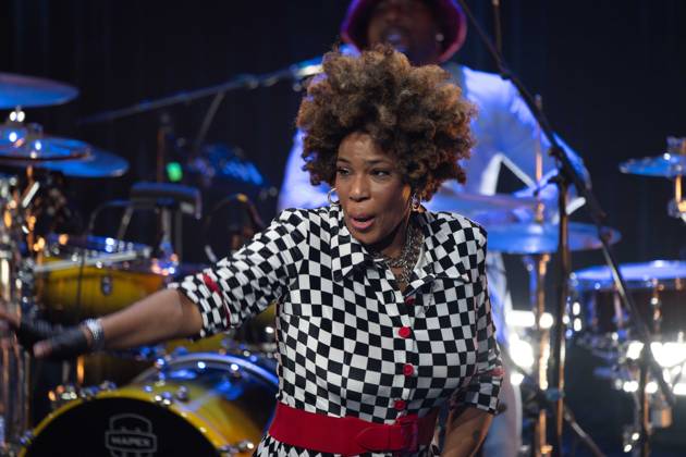Saengerin Macy GRAY singend, Gesang, Konzert, Verleihung Deutscher Nachhaltigkeitspreis in Duesseldorf am 23.11.2023.