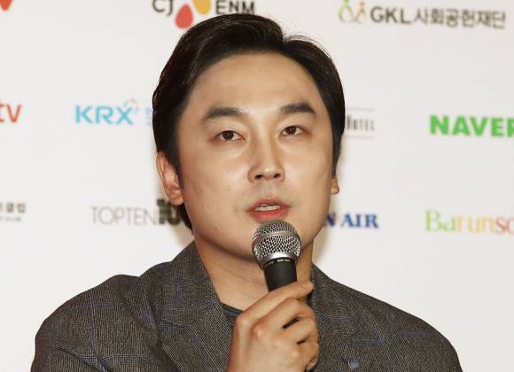 S. Korean actor Seo Hyun-woo S. Korean actor Seo Hyun-woo South Korean actor Seo Hyun-woo attends a publicity event for the opener of the 23rd Busan International Film Festival (BIFF) in the port city on Oct. 4, 2018. Lee stars in the South Korean film Beautiful Days, which tells the story of a North Korean defector who settled in the South. The film will open BIFF, which will run from Oct. 4-13. (Yonhap) 2018-10-04 16:59:42 < 1980-2018 YONHAPNEWS AGENCY. .> ºÎ»ê±¤¿ª½Ã EDITORIAL USE ONLY Copyright: xx PYH2018100420880034400 YonhapxNewsx yonphotos141564