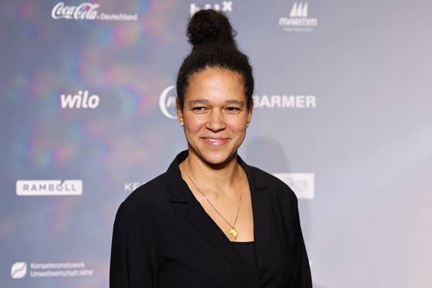 Fußballerin Celia Sasic beim 16. Deutschen Nachhaltigkeitspreis 2023 im Maritim Hotel Düsseldorf. Zum 16. Mal werden gemeinsam mit der Bundesregierung und weiteren Partnern im Düsseldorfer Martim Hotel Vorreiter der Nachhaltigkeit ausgezeichnet. Prämiert werden die Sieger der Wettbewerbe Unternehmen, Sport, Internationaler Deutscher Nachhaltigkeitspreis, Architektur und des Next Economy Awards. Düsseldorf, 24.11.2023 NRW Deutschland Copyright: xChristophxHardtx