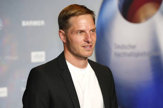Sebastian Steudtner bei der Verleihung des 16. Deutschen Nachhaltigkeitspreises 2023 im Maritim Hotel. Düsseldorf, 24.11.2023