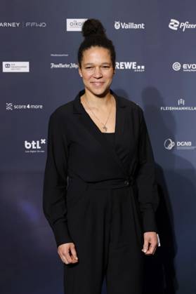 Fußballerin Celia Sasic beim 16. Deutschen Nachhaltigkeitspreis 2023 im Maritim Hotel Düsseldorf. Zum 16. Mal werden gemeinsam mit der Bundesregierung und weiteren Partnern im Düsseldorfer Martim Hotel Vorreiter der Nachhaltigkeit ausgezeichnet. Prämiert werden die Sieger der Wettbewerbe Unternehmen, Sport, Internationaler Deutscher Nachhaltigkeitspreis, Architektur und des Next Economy Awards. Düsseldorf, 24.11.2023 NRW Deutschland Copyright: xChristophxHardtx