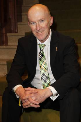 Peter Nottmeier bei der Verleihung des 18. Deutschen Theaterpreises Der Faust 2023 im Thalia Theater. Hamburg, 25.11.2023