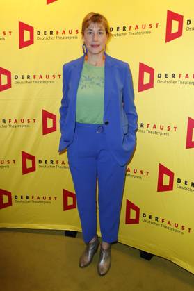 Helene Grass bei der Verleihung des 18. Deutschen Theaterpreises Der Faust 2023 im Thalia Theater. Hamburg, 25.11.2023