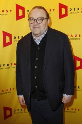 Gustav Peter Wöhler bei der Verleihung des 18. Deutschen Theaterpreises Der Faust 2023 im Thalia Theater. Hamburg, 25.11.2023