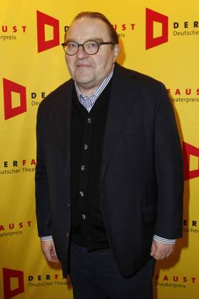 Gustav Peter Wöhler bei der Verleihung des 18. Deutschen Theaterpreises Der Faust 2023 im Thalia Theater. Hamburg, 25.11.2023