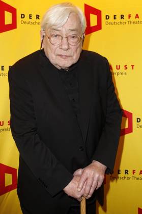 Klaus Zehelein bei der Verleihung des 18. Deutschen Theaterpreises Der Faust 2023 im Thalia Theater. Hamburg, 25.11.2023