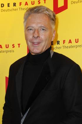 Jörg Pilawa bei der Verleihung des 18. Deutschen Theaterpreises Der Faust 2023 im Thalia Theater. Hamburg, 25.11.2023