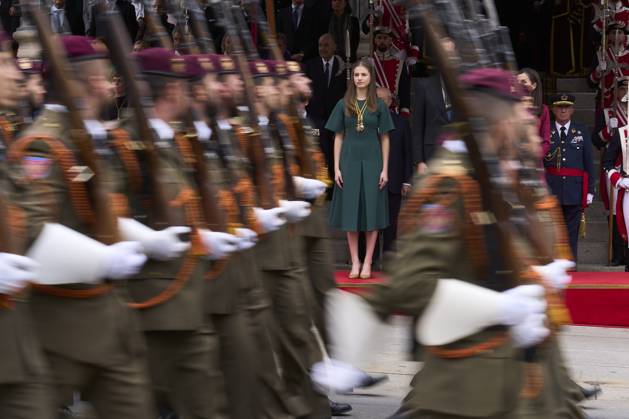 Bilder des Jahres 2023, Entertainment 11 November Entertainment Themen der Woche KW48 Entertainment Bilder des Tages 29-11-2023 Madrid Princess Leonor and King Felipe and Queen Letizia outside the Spanish parliament before the new opening session of the parliament in Madrid. No Spain Â  Copyright: xPPEx