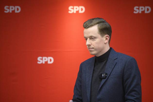 27.11.23,Hannover Regierungskrise SPD trennt sich vom Grünen OB Belit Onay Beendigung der Koalition mit den Grünen Im : Adis Ahmetovic MdB, SPD : Region Hannover Niedersachsen GERMANY