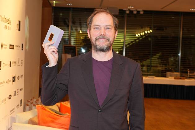 Preistraeger Godehard Giese bei der Daffne Verleihung von der Deutschen Akademie fuer Fernsehen am 2.12.2023 in Berlin Daffne Verleihung 2023 in Berlin