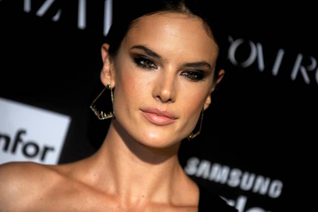 2015 Harper s BAZAAR ICONS Event Alessandra Ambrosio attends the 2015 Harper s BAZAAR ICONS Event at The Plaza Hotel on September 16, 2015 in New York City., Credit:Dennis Van Tine Avalon  Copyright: xDennisxVanxTinex xAvalonx 0513616415