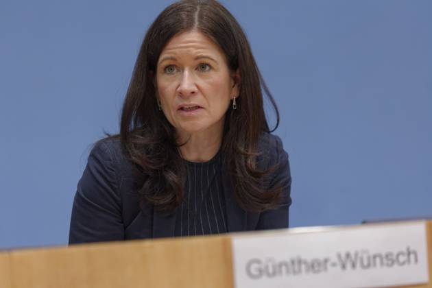 PISA 2022 vorgestellt 2023-12-05 - Deutschland, Berlin - Bundespressekonferenz zur Veröffentlichung des PISA 2022-Berichts. Im Bild Katharina Günher-Wünsch (CDU), Senatorin für Bildung, Jugend und Familie in Berlin und Präsidentin der Kultusministerkonferenz (KMK).