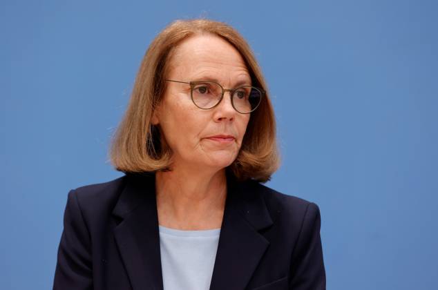 Prof. Dr. Doris Lewalter, Nationale PISA-Projektleiterin, Deutschland, Berlin, Bundespressekonferenz, Thema: Veröffentlichung des PISA 2022-Berichts (Programme for International Student Assessment)