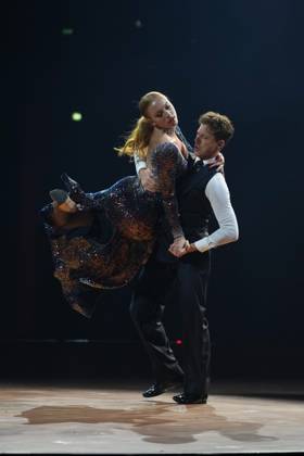 LET S DANCE - Die Live-Tournee 2023 04.12.2023 Tanzpaar Anna Ermakova & Valentin Lusin bei Let s Dance - Die Live-Tournee 2023 in der ausverkauften SAP Arena Mannheim. Mannheim SAP Arena Baden-Württemberg