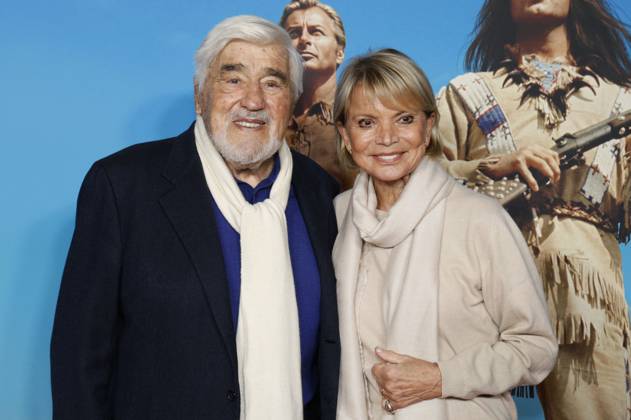 Mario Adorf und Uschi Glas beim Screening zum 60. Jubiläum des Kinofims Winnetou I in ener restaurierten 4K Version in der Astor Film Lounge. München, 10.12.2023