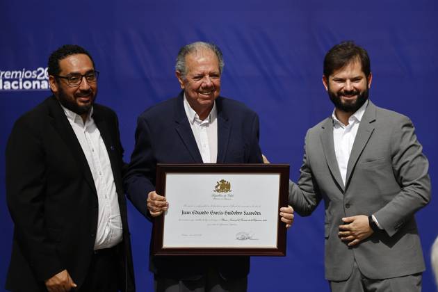 Santiago, December 26, 2023 The President of the Republic, Gabriel Boric, participates in the presentation of the National Awards 2023 Dragomir Yankovic Aton Chile, Santiago Chile Aton 861427  Copyright: DRAGOMIRxYANKOVIC ATONxCHILE