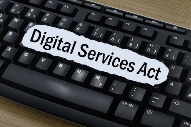 Tastatur und Digital Services Act Tastatur und Digital Services Act, 29.12.2023, Borkwalde, Brandenburg, Auf einer Computertastatur befindet sich der Schriftzug Digital Sevices Act.