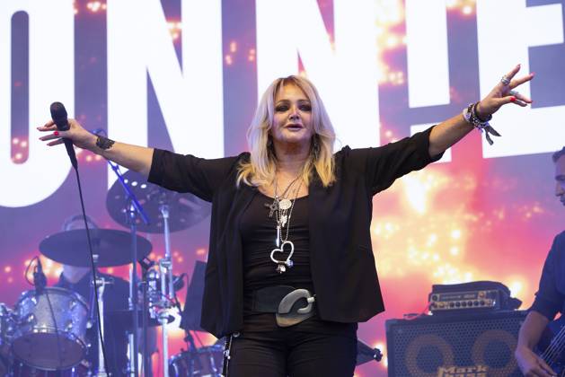 Bonnie Tyler performs at Rewind Festival 2018 Bonnie Tyler performs at Rewind 80s Festival 2018, Capesthorne Hall, Macclesfield, 5th August 2018., Credit:Mike Gray LFI Avalon  Copyright: xMikexGray LFIx xAvalonx 0527228520