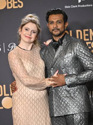 (L-R) Rose McIver and Utkarsh Ambudkar appear backstage during the 81st annual Golden Globe Awards at the Beverly Hilton in Beverly Hills, California on Sunday, January 7, 2024.  LAP202401070149 CHRISxCHEW