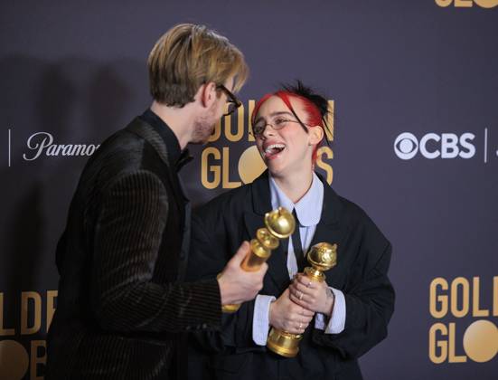 January 7, 2024, Beverly Hills, California, USA: Finneas and Billie Eilish (L-R) in the press room of the 81st Annual Golden Globe Awards on Sunday January 7, 2024 at The Beverly Hilton Hotel in Beverly Hills, California. ARIANA RUIZ PI Beverly Hills USA - ZUMAp124 20240107_zaa_p124_100 Copyright: xArianaxRuizx
