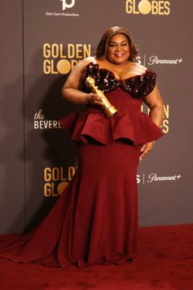 January 7, 2024, Beverly Hills, CA, USA: Da Vine Joy Randolph, winner of the Supporting Actress award for The Holdovers , pose in the press room during the 81st Annual Golden Globe Awards at The Beverly Hilton on January 07, 2024 in Beverly Hills, California. Beverly Hills USA - ZUMAs181 20240107_zea_s181_266 Copyright: xCraSHx