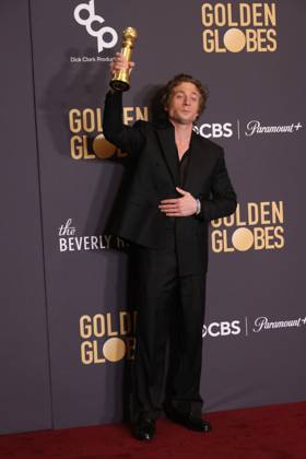 January 7, 2024, Beverly Hills, CA, USA: Jeremy Allen White, winner of the Best Performance by a Male Actor in a Television Series Ã¢â‚¬ Musical or Comedy award for The Bear, poses in the press room during the 81st Annual Golden Globe Awards at The Beverly Hilton on January 07, 2024 in Beverly Hills, California. Beverly Hills USA - ZUMAs181 20240107_zea_s181_317 Copyright: xCraSHx