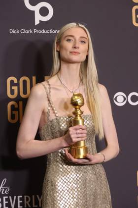 January 7, 2024, Beverly Hills, CA, USA: Elizabeth Debicki, winner of the Best Supporting Performance in a Series, Limited Series, Anthology Series, or Motion Picture Made for Television award for The Crown poses in the press room during the 81st Annual Golden Globe Awards at The Beverly Hilton on January 07, 2024 in Beverly Hills, California. Beverly Hills USA - ZUMAs181 20240107_zea_s181_349 Copyright: xCraSHx