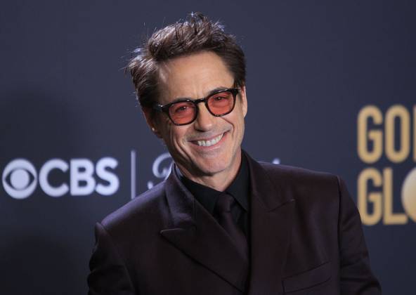January 7, 2024, Beverly Hills, California, USA: Robert Downey Jr. in the press room of the 81st Annual Golden Globe Awards on Sunday January 7, 2024 at The Beverly Hilton Hotel in Beverly Hills, California. ARIANA RUIZ PI Beverly Hills USA - ZUMAp124 20240107_zaa_p124_119 Copyright: xArianaxRuizx