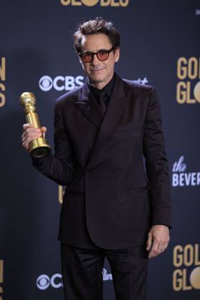 January 7, 2024, Beverly Hills, California, USA: Robert Downey Jr. in the press room of the 81st Annual Golden Globe Awards on Sunday January 7, 2024 at The Beverly Hilton Hotel in Beverly Hills, California. ARIANA RUIZ PI Beverly Hills USA - ZUMAp124 20240107_zaa_p124_122 Copyright: xArianaxRuizx