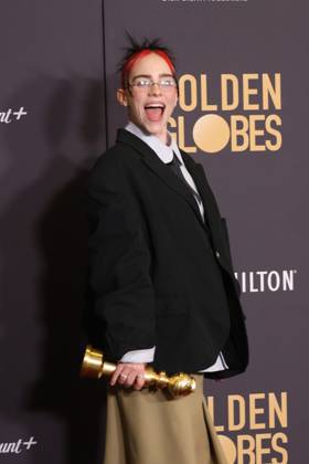 January 7, 2024, Beverly Hills, CA, USA: Billie Eilish, winner of the Best Original Song - Motion Picture award for What Was I Made For? pose in the press room during the 81st Annual Golden Globe Awards at The Beverly Hilton on January 07, 2024 in Beverly Hills, California. Beverly Hills USA - ZUMAs181 20240107_zea_s181_420 Copyright: xCraSHx