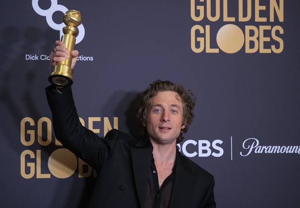 January 7, 2024, Beverly Hills, California, USA: Jeremy Allen White in the press room of the 81st Annual Golden Globe Awards on Sunday January 7, 2024 at The Beverly Hilton Hotel in Beverly Hills, California. ARIANA RUIZ PI Beverly Hills USA - ZUMAp124 20240107_zaa_p124_126 Copyright: xArianaxRuizx