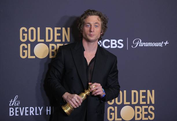 January 7, 2024, Beverly Hills, California, USA: Jeremy Allen White in the press room of the 81st Annual Golden Globe Awards on Sunday January 7, 2024 at The Beverly Hilton Hotel in Beverly Hills, California. ARIANA RUIZ PI Beverly Hills USA - ZUMAp124 20240107_zaa_p124_129 Copyright: xArianaxRuizx
