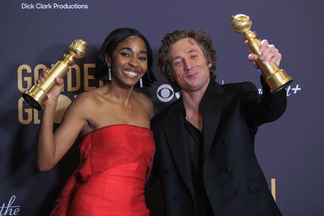 January 7, 2024, Beverly Hills, California, USA: Ayo Edebiri and Jeremy Allen White (L-R) in the press room of the 81st Annual Golden Globe Awards on Sunday January 7, 2024 at The Beverly Hilton Hotel in Beverly Hills, California. ARIANA RUIZ PI Beverly Hills USA - ZUMAp124 20240107_zaa_p124_130 Copyright: xArianaxRuizx