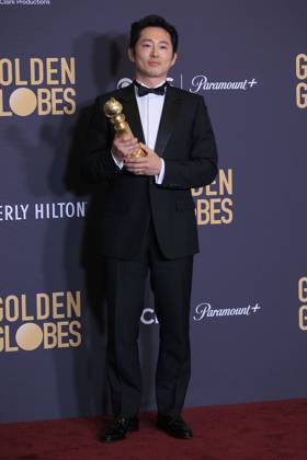 January 7, 2024, Beverly Hills, California, USA: Steven Yeun in the press room of the 81st Annual Golden Globe Awards on Sunday January 7, 2024 at the The Beverly Hilton Hotel in Beverly Hills, California. ARIANA RUIZ PI Beverly Hills USA - ZUMAp124 20240107_zaa_p124_138 Copyright: xArianaxRuizx