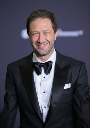 January 7, 2024, Beverly Hills, California, USA: Ebon Moss-Bachrach in the press room of the 81st Annual Golden Globe Awards on Sunday January 7, 2024 at The Beverly Hilton Hotel in Beverly Hills, California. ARIANA RUIZ PI Beverly Hills USA - ZUMAp124 20240107_zaa_p124_140 Copyright: xArianaxRuizx